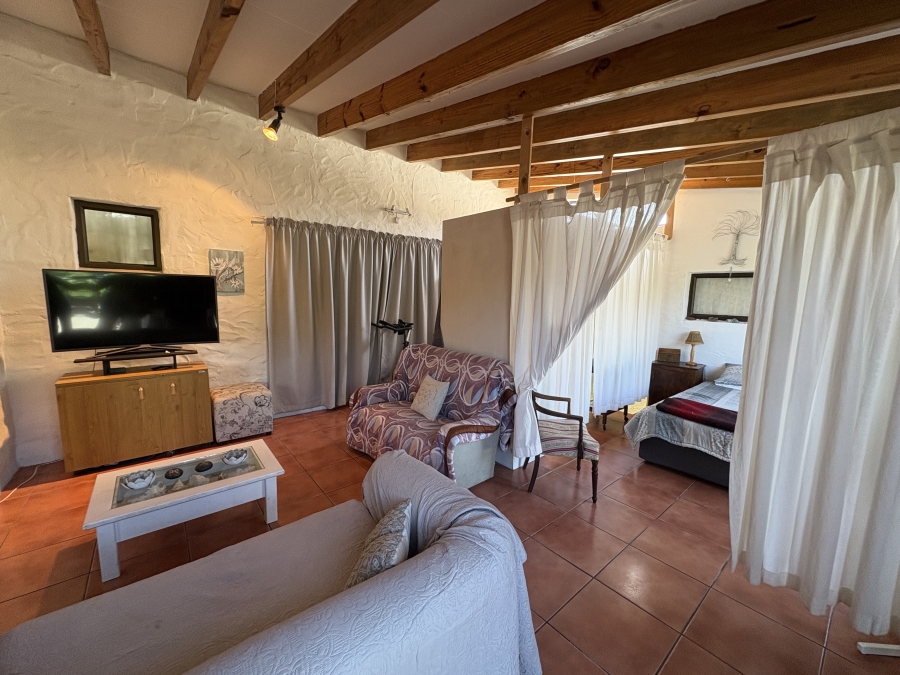 4 Bedroom Property for Sale in Pearl Bay Western Cape